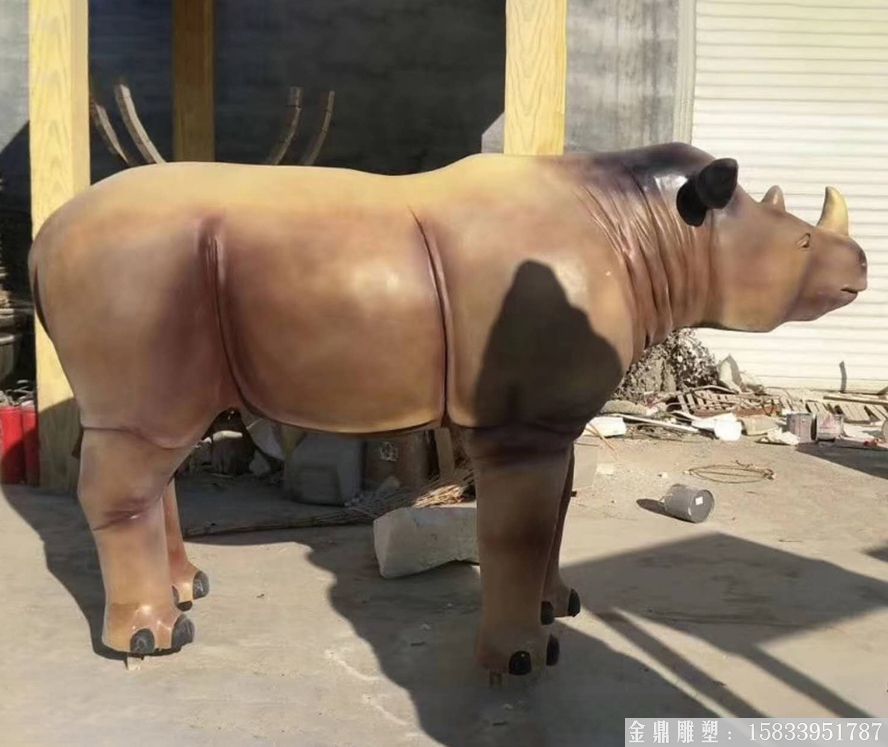玻璃鋼犀牛雕塑加工廠家